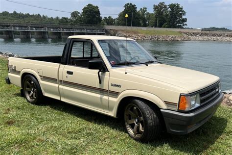 87 mazda b2000 bore size